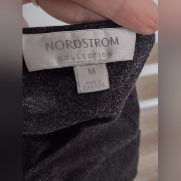 Like New Nordstrom Women's Medium Super Soft Dark Grey Marled Tee Blouse Top EUC - Picture 3 of 9